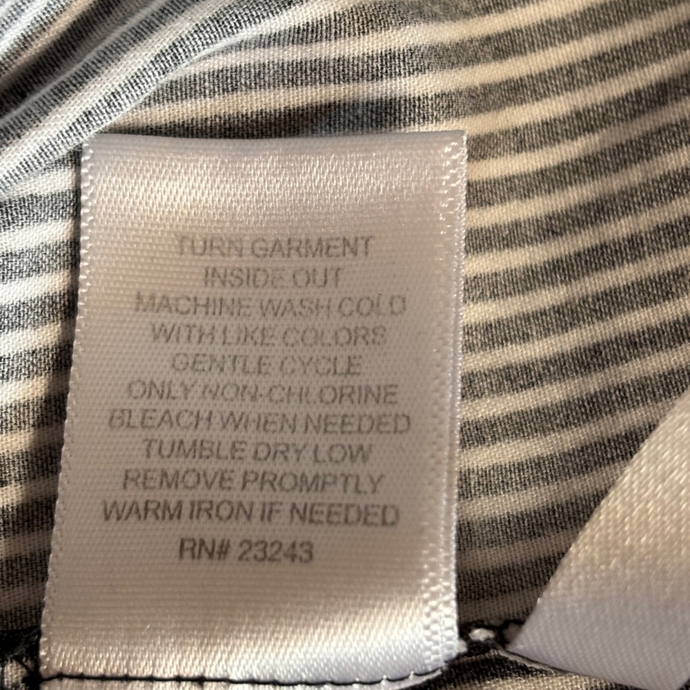 7th Avenue Design Studio Black and White Striped Cold Shoulder Blouse XL - Picture 7 of 7